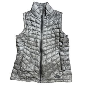 THE NORTH FACE TNF VEST WOMENS GREY GRAY PUFFER S SMALL USED FULL ZIP HIKING